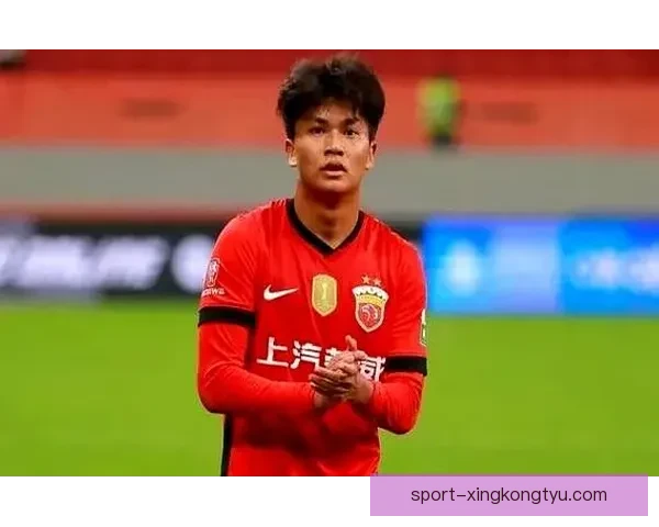 海港亚冠收官首发穆帅轮换杨希