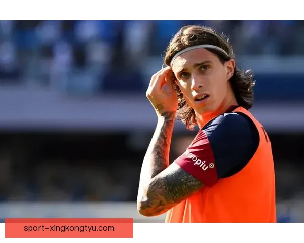 卡拉菲奥里秀蝎子摆尾球迷惊叹